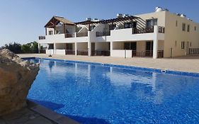 C5 Vanessa Poolside Apartment
